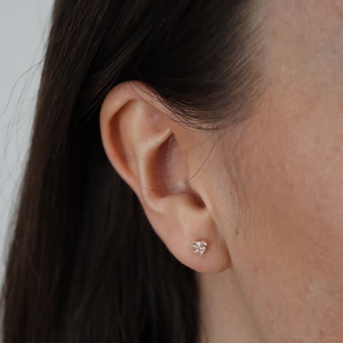 Peachy Studs - Gemzis