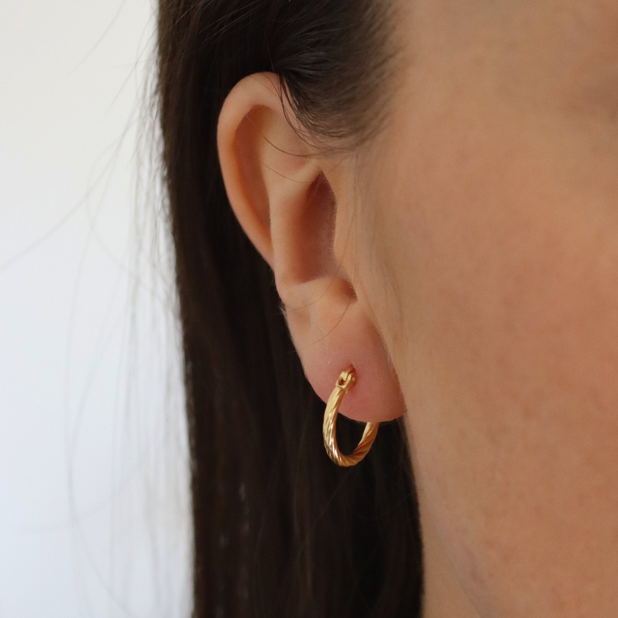 Corda Huggie Hoop Earrings - Gemzis