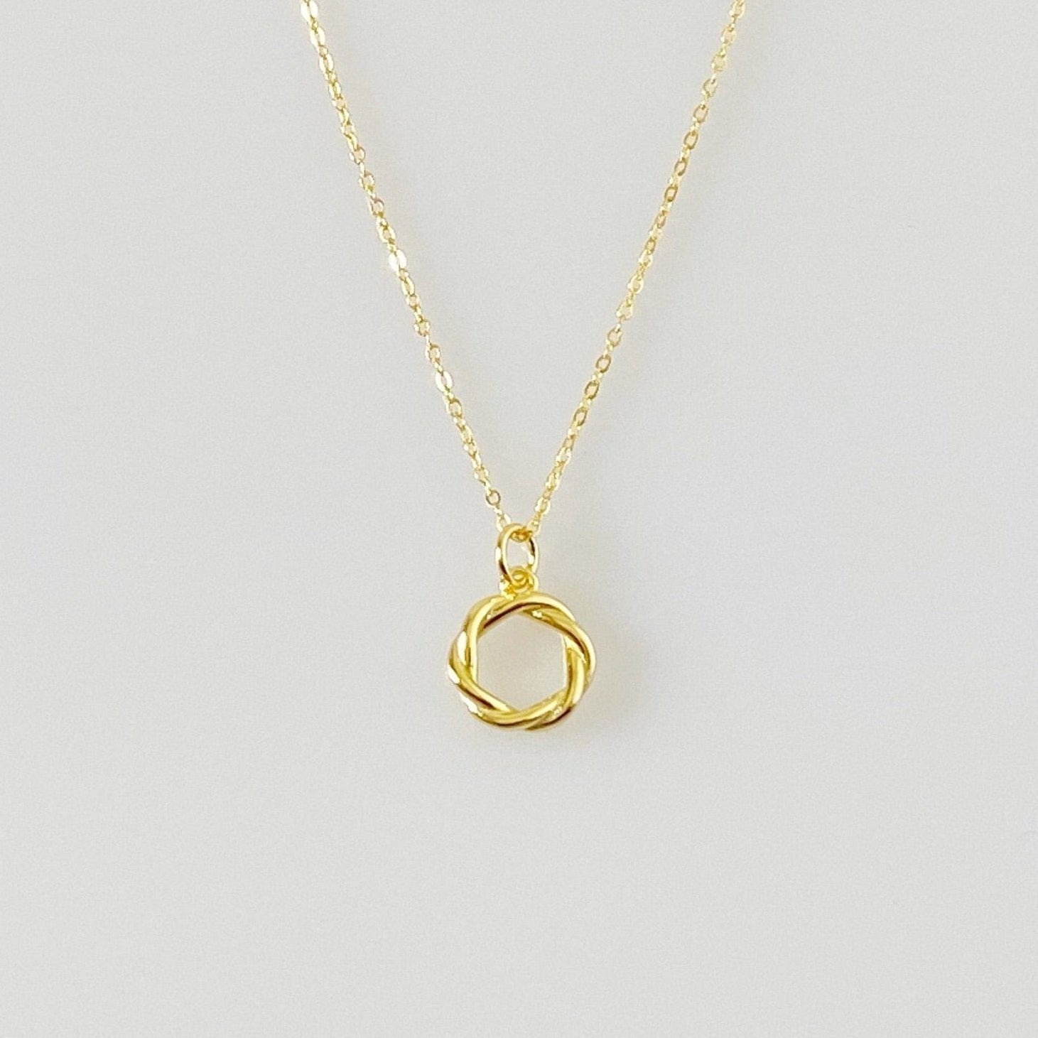 Twisted Necklace - Gemzis Main image